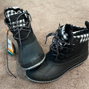 Brand new in box with tags Sporto brand womens duck boots